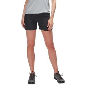 NWOT Arc’teryx Creston 4.5” Shorts - size 2